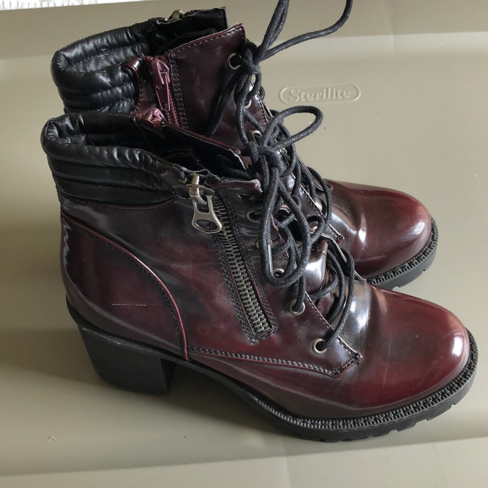 Boots - Picture 2 of 3